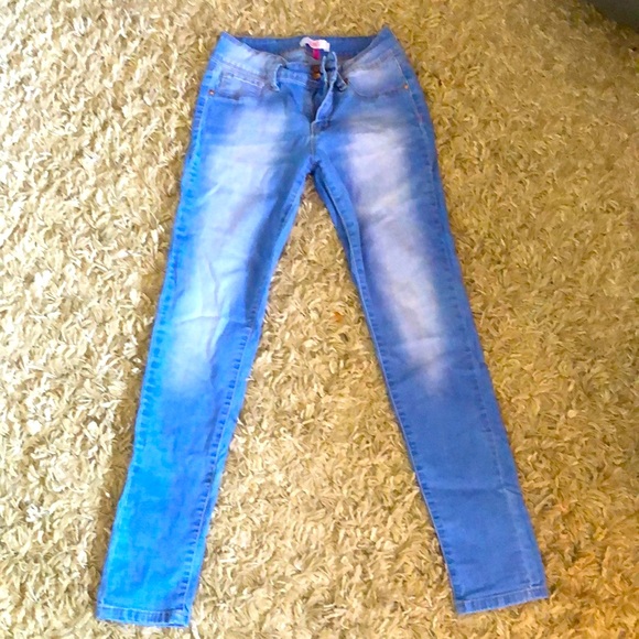 Blue jeans - Picture 1 of 2